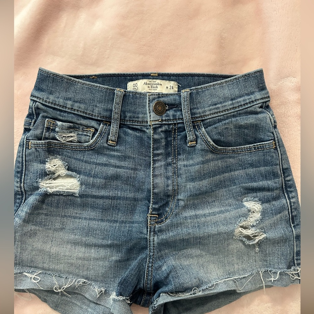 Abercrombie & Fitch shorts in 00
